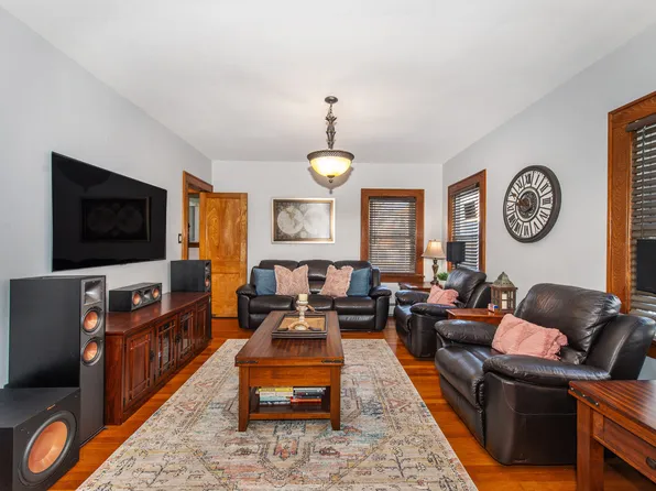 Spacious living room with hardwood floors at 164 Day St, Clifton NJ